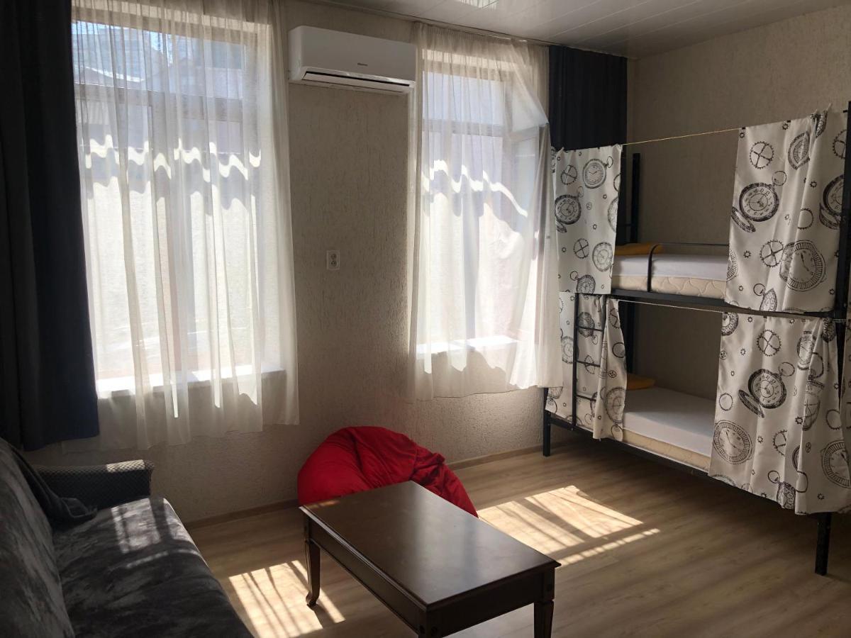 Suncity Vandrehjem Batumi Eksteriør billede